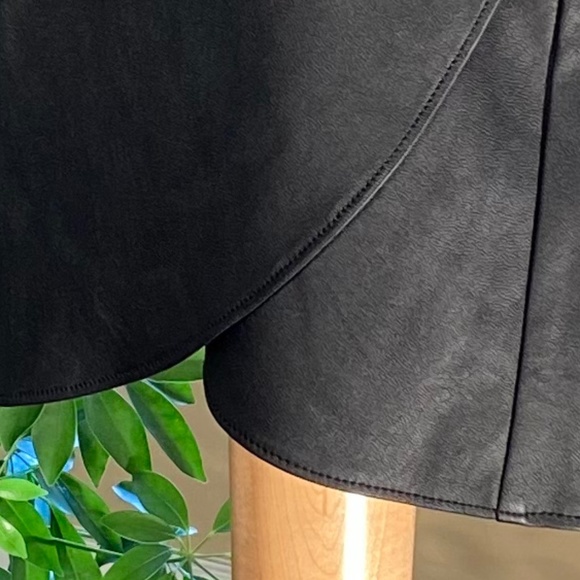 NWT Vegan Leather Mini Ruched Skirt - Picture 10 of 13